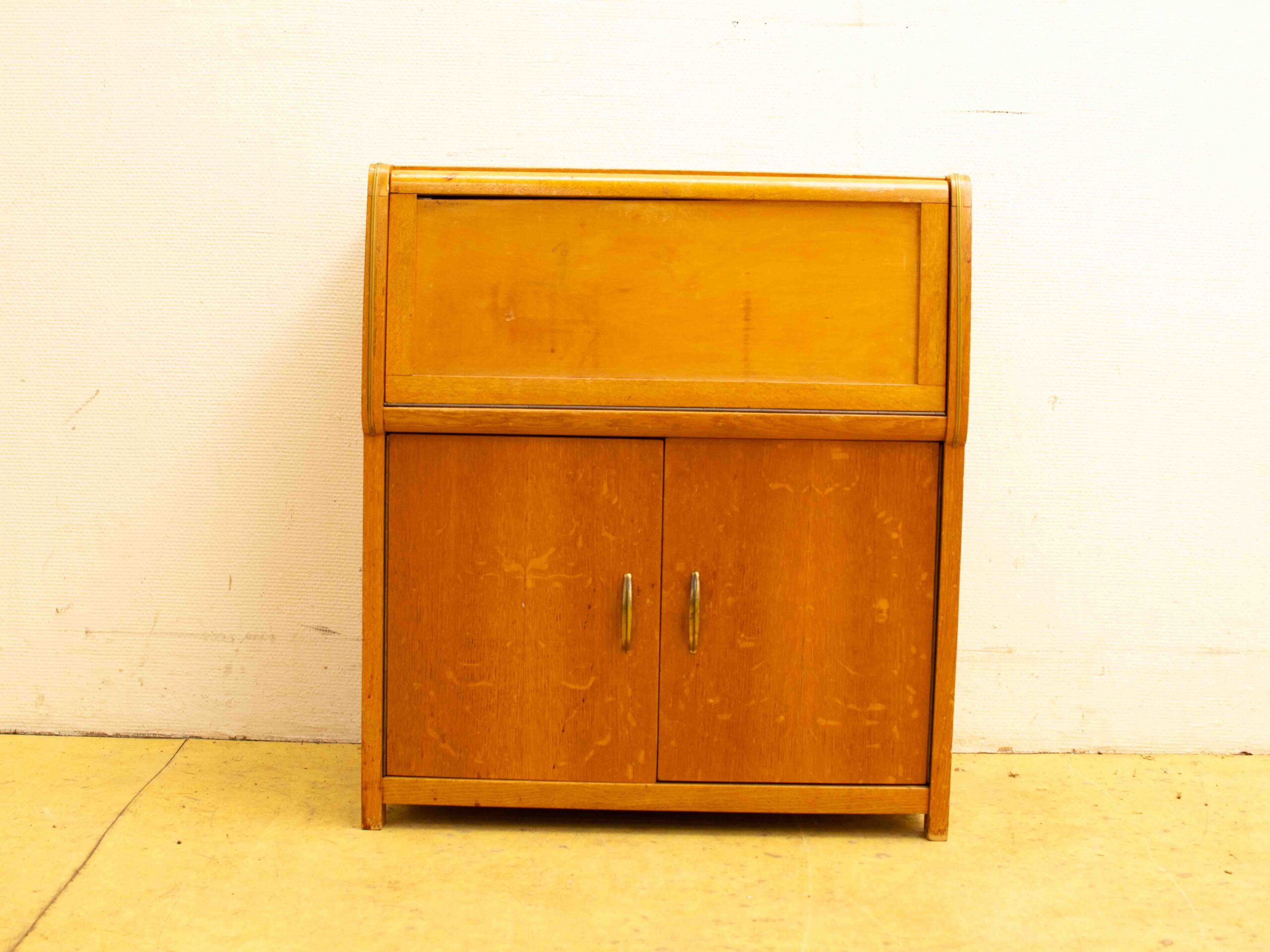 Vintage kast 37694