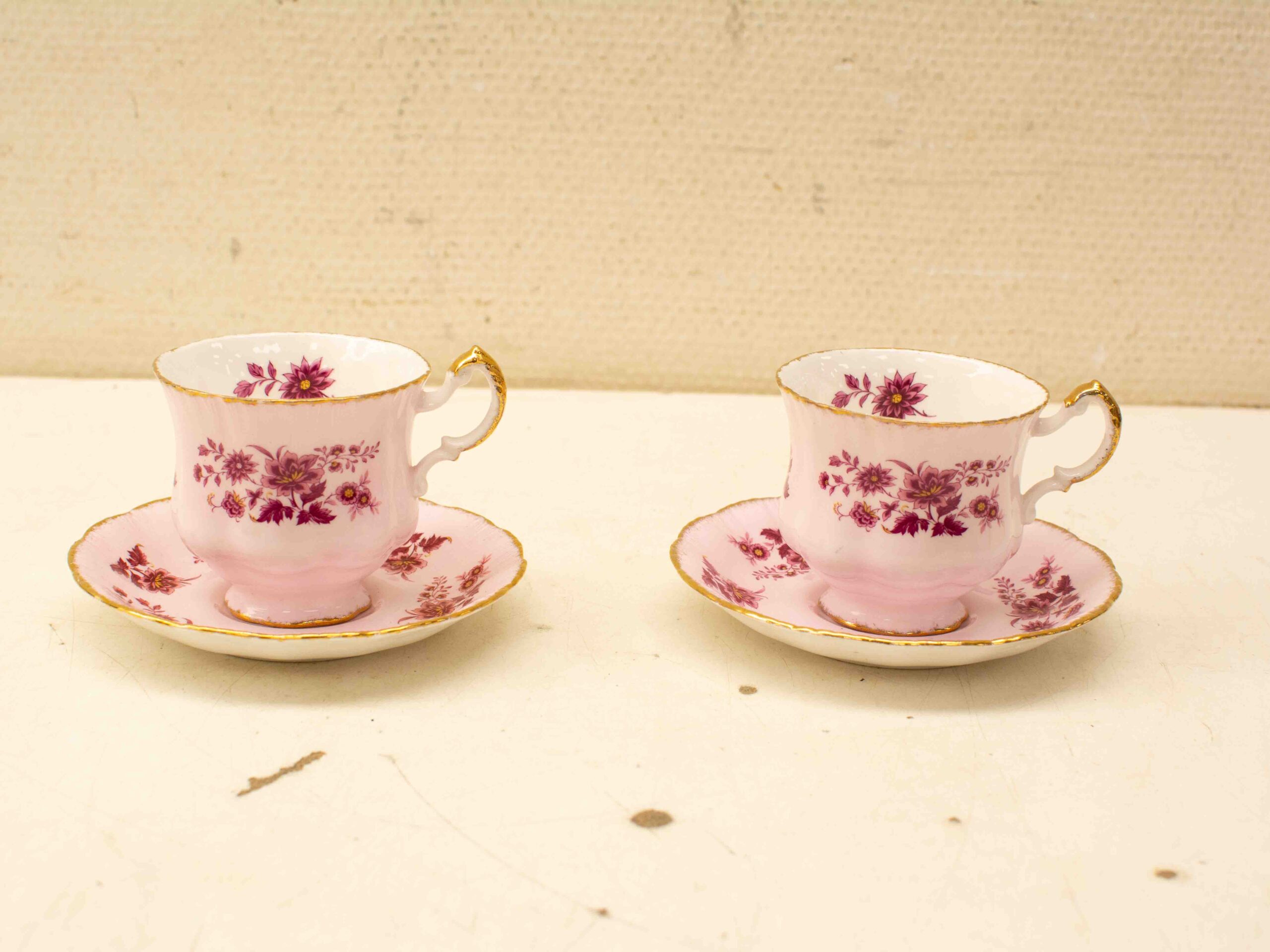 4 Royal Adderley porseleinen kop en schoteltje  38482