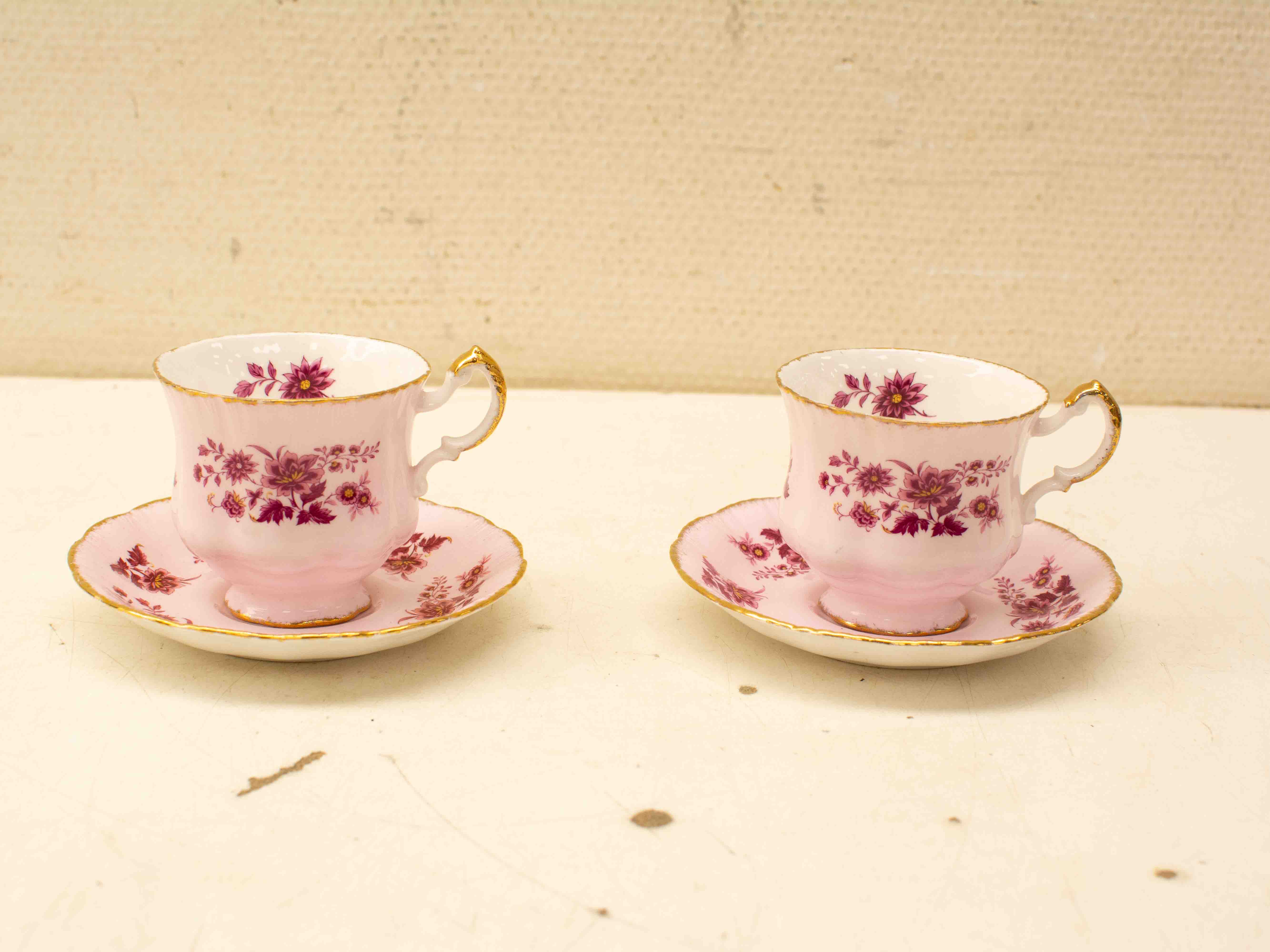 4 Royal Adderley porseleinen kop en schoteltje  38482