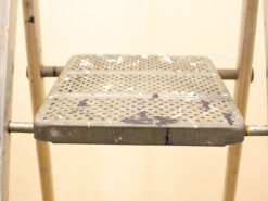 Alternative view of Huishoudtrap 38890