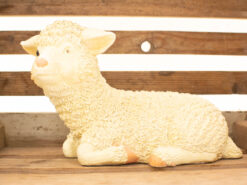 Liggende schapen/lammetje beeldje 38915