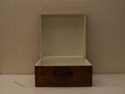 Alternative view of Houten kist 44154