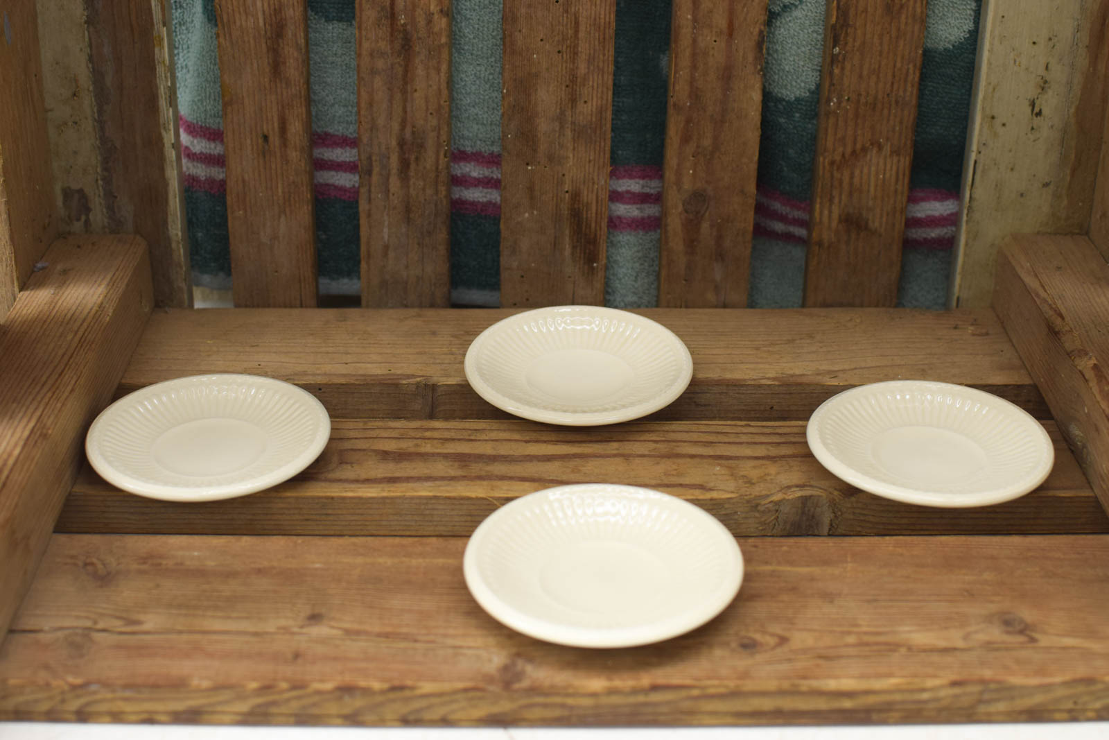 4 stuks Wedgwood schoteltjes  44376 Gereserveerd 28-6