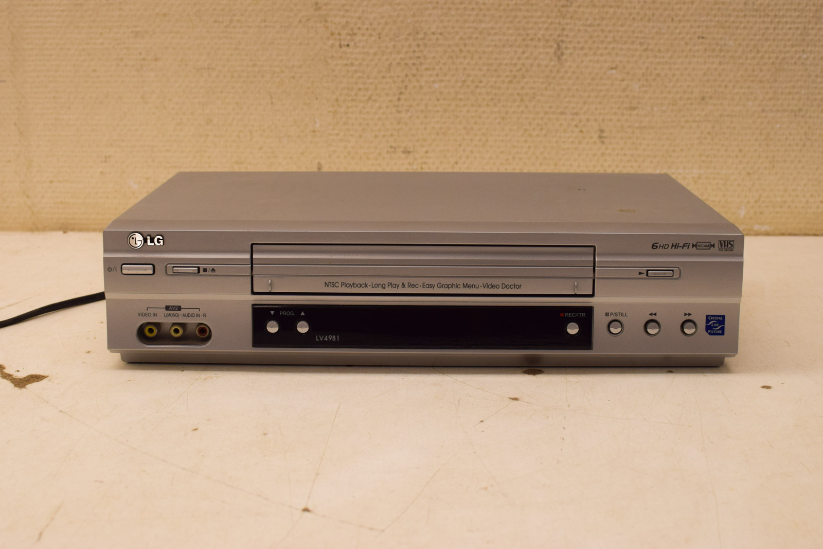 LG video cassette recorder  45137