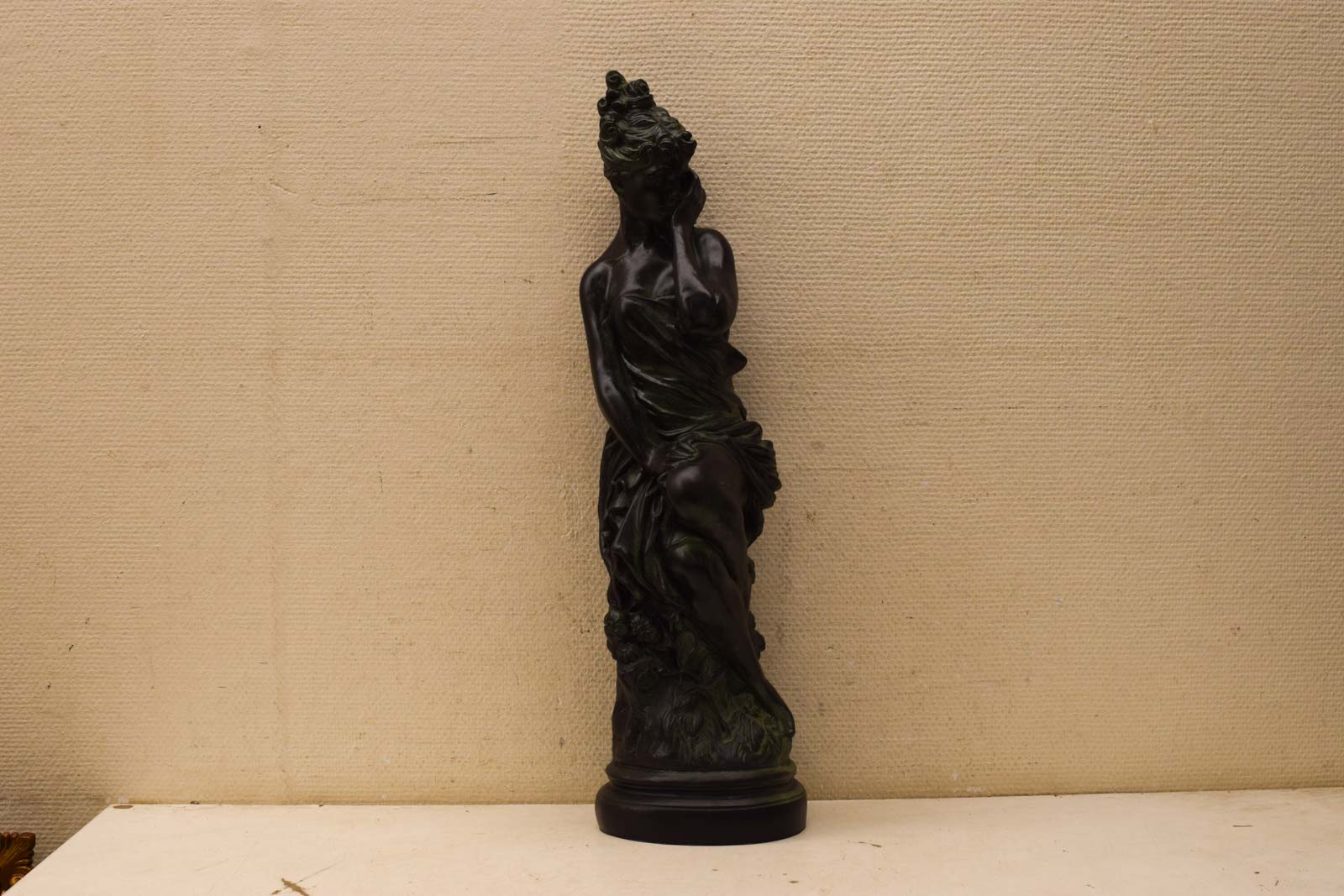 Beeld van een vrouw  45176