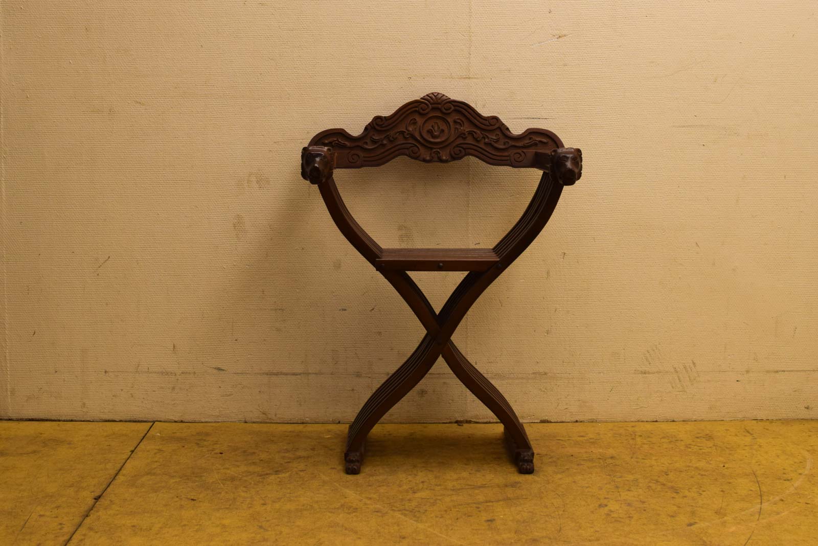 Houten Savonarola  stoel 45243