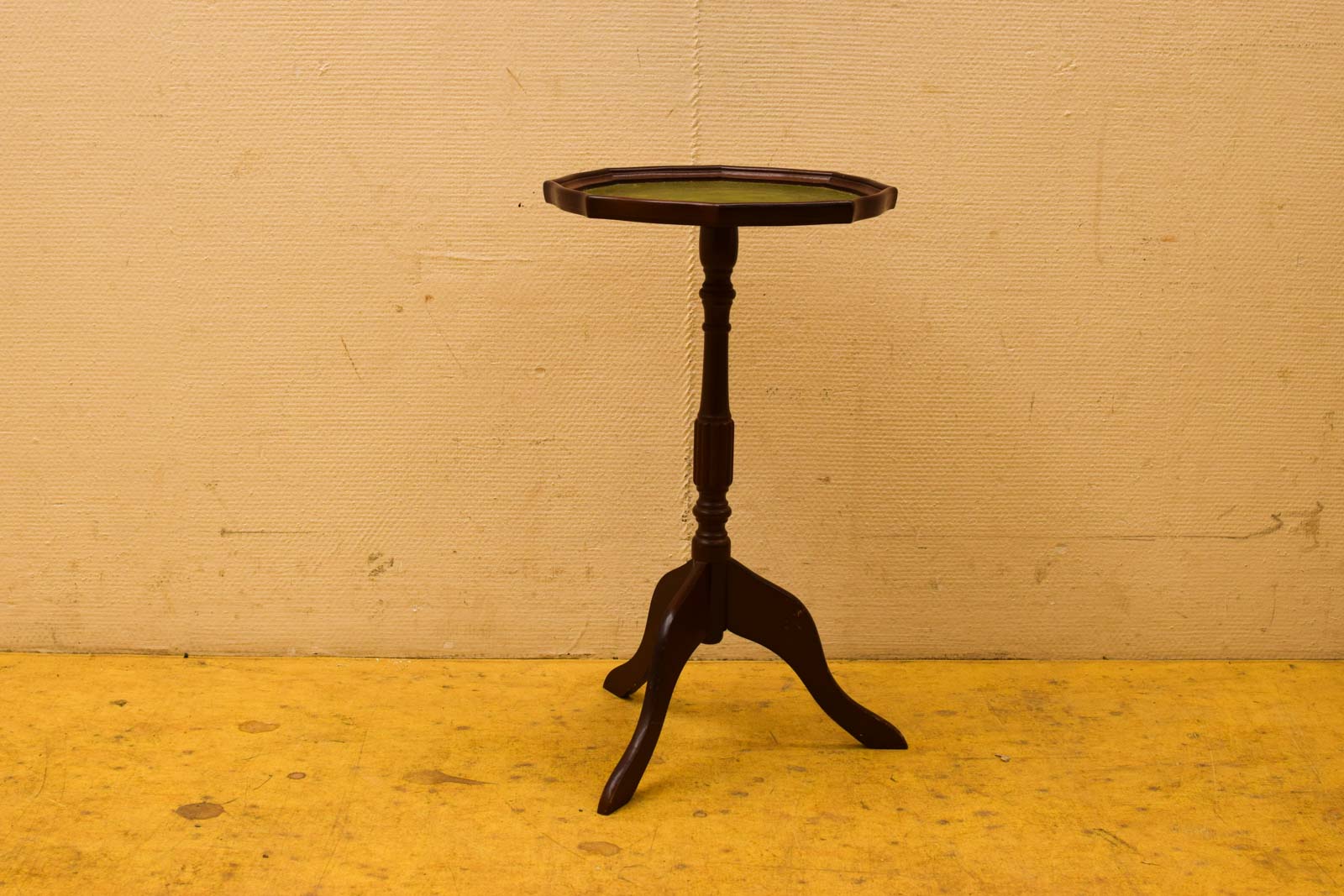 Bijzettafel/plantentafel  45254
