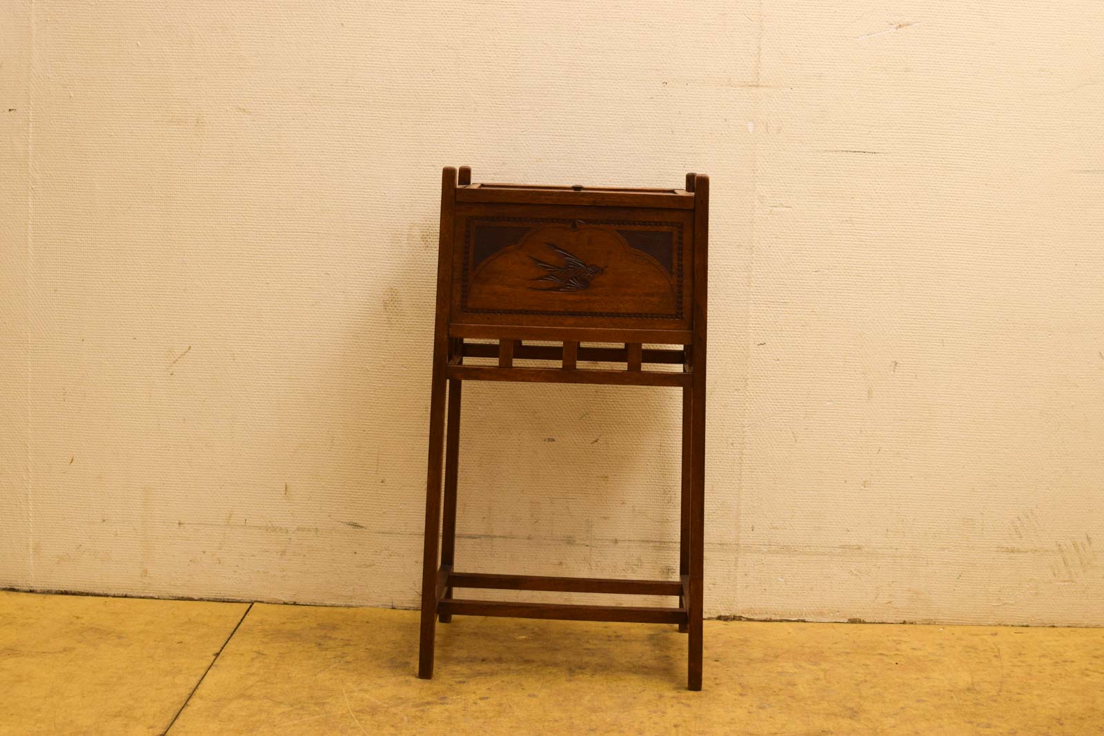 Houten naaikistje/tafeltje 45255