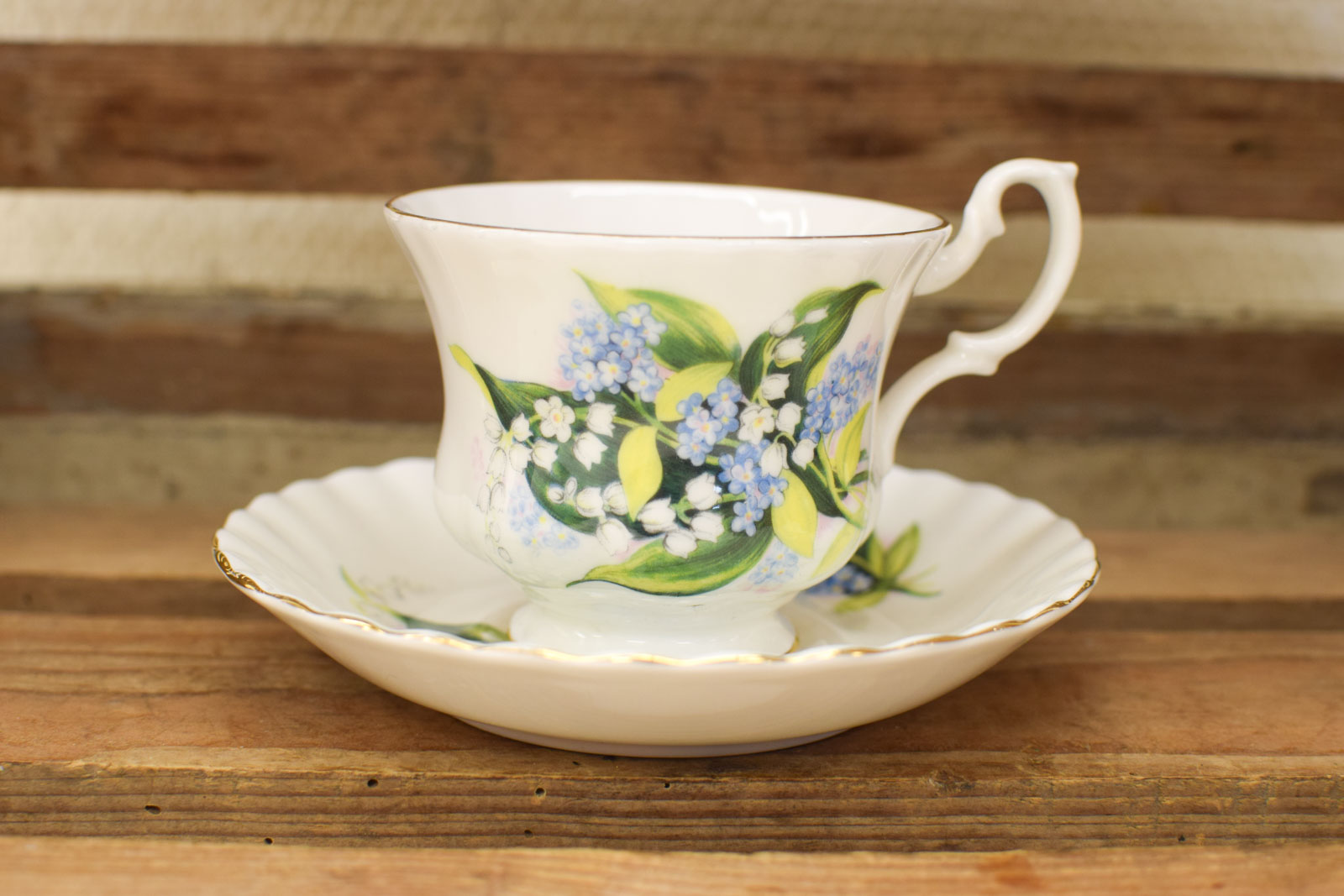 Royal Albert porseleinen kop en schotel  45270
