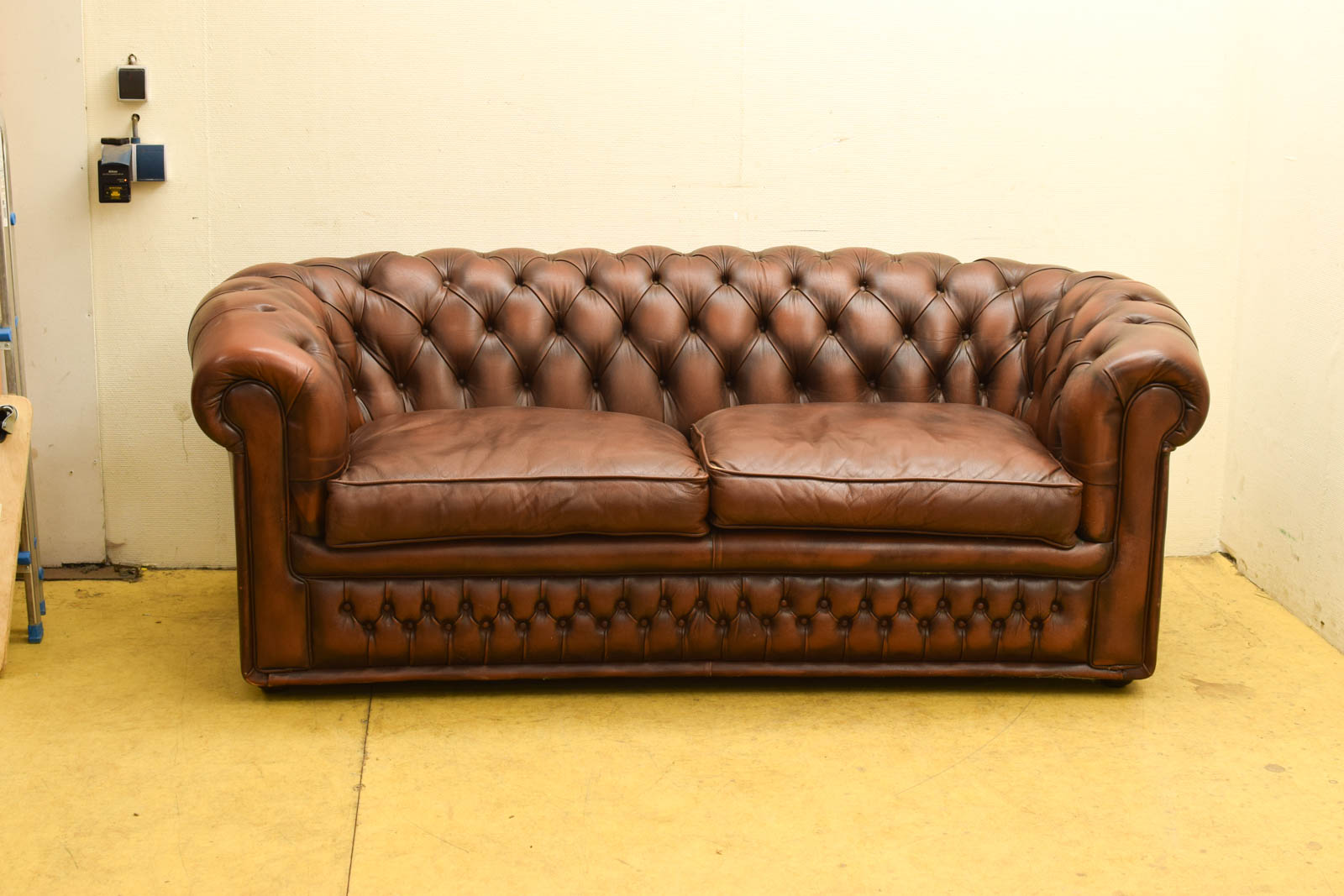 Chesterfield 2 persoons bank  45271