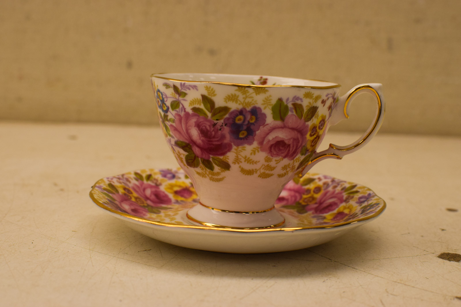 Royal Albert porseleinen kop en schotel  45275