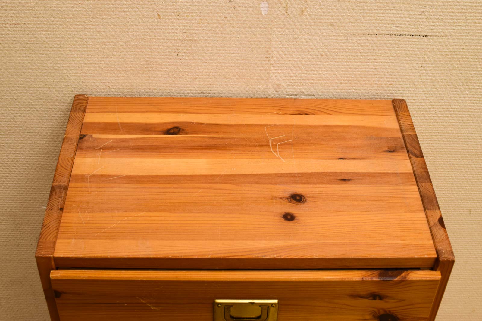 houten ladekastje 45276