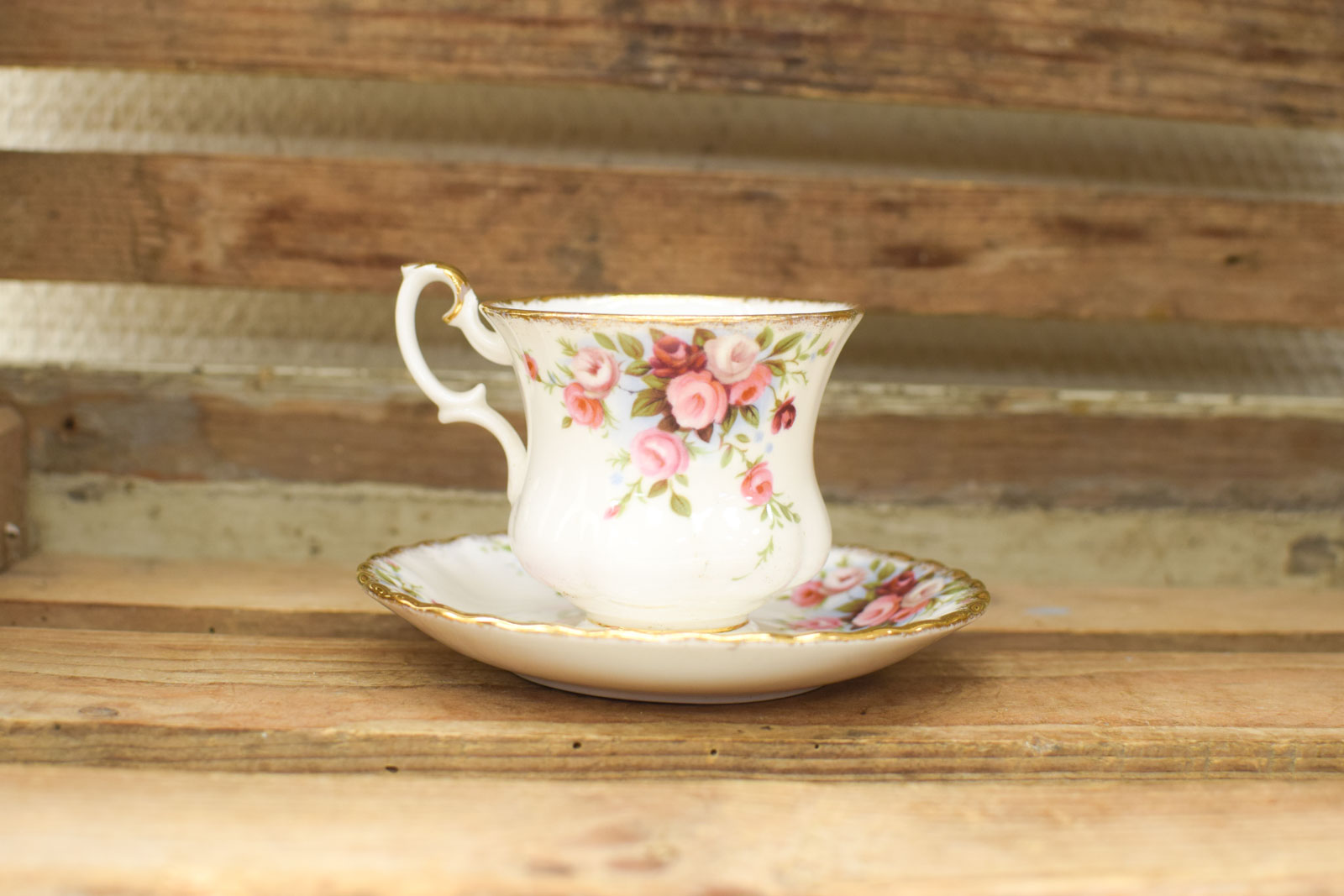 Royal Albert porseleinen kop en schotel  45284