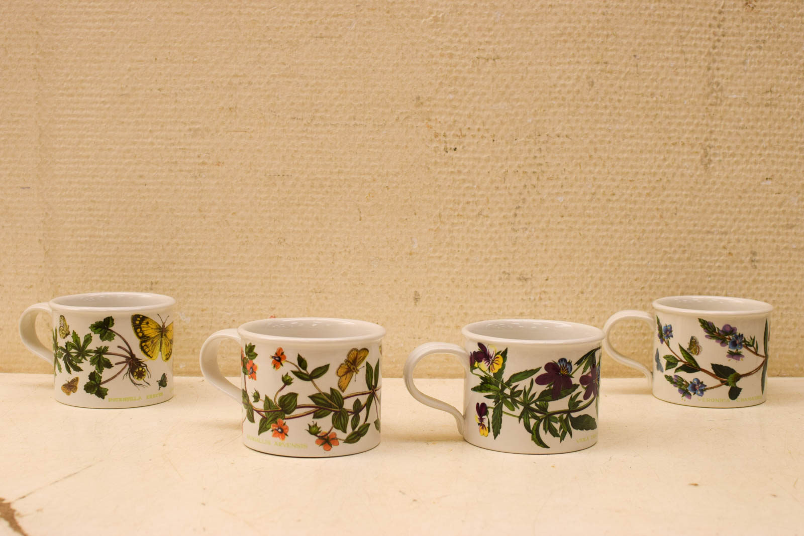 4 stuks The Botanic Garden porseleinen bekers  45328