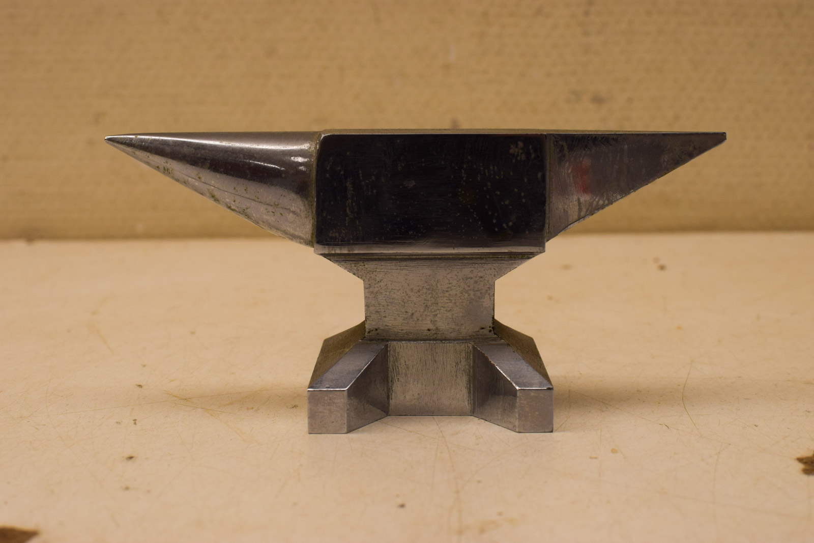 Metalen Aambeeld  45362