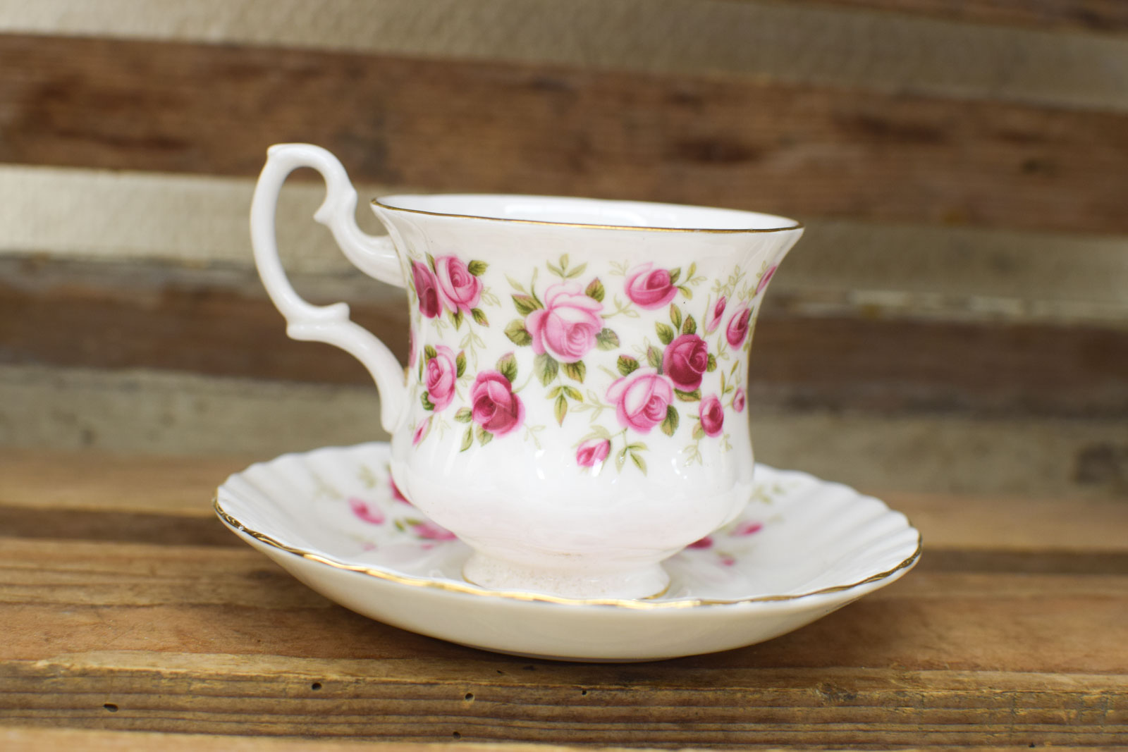 Royal Albert porseleinen kop en schotel  45387