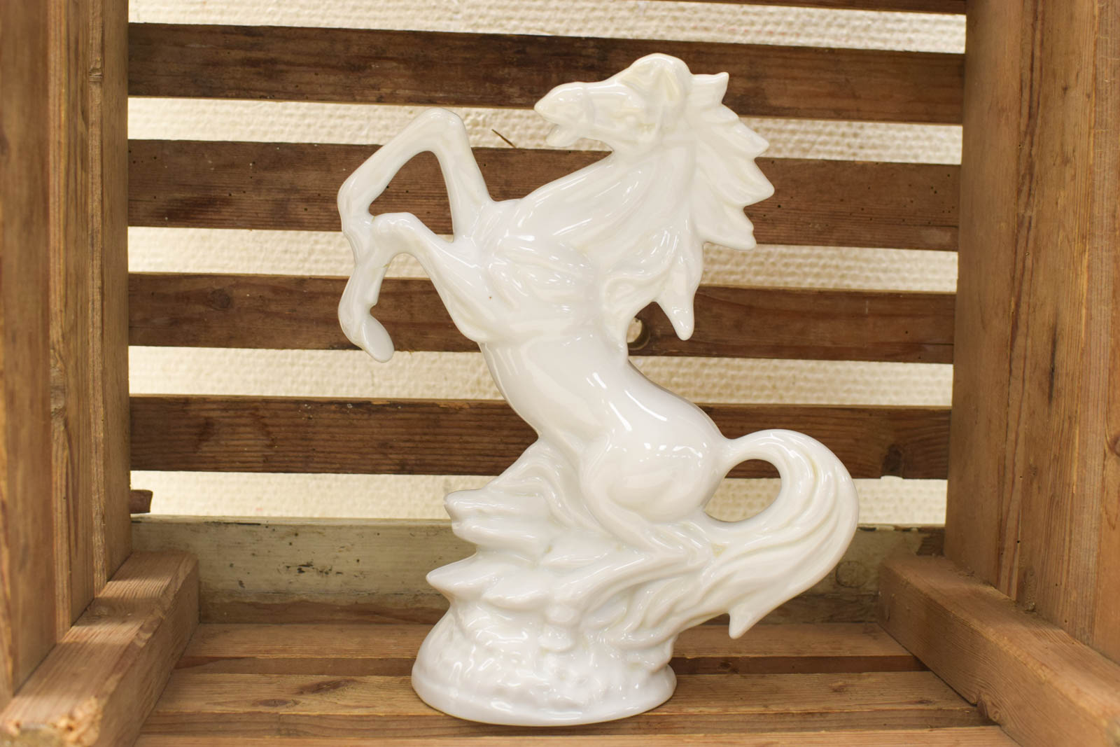 Porseleinen paarden beeldje 45405