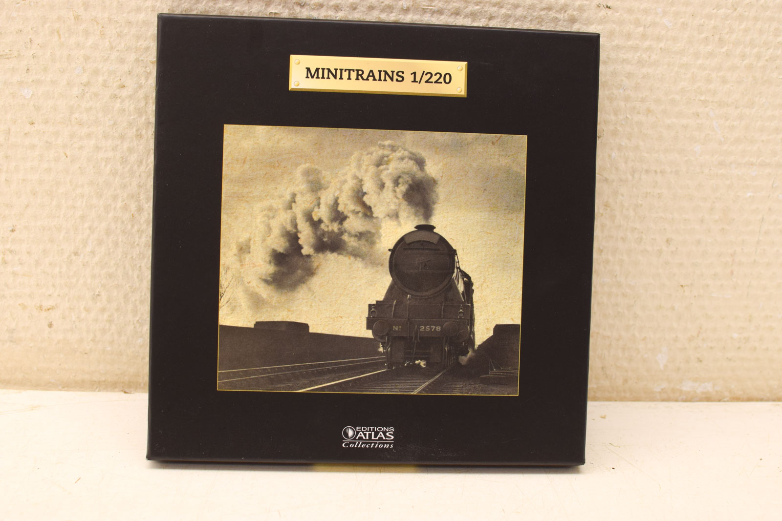 Minitrains 1/220 45417