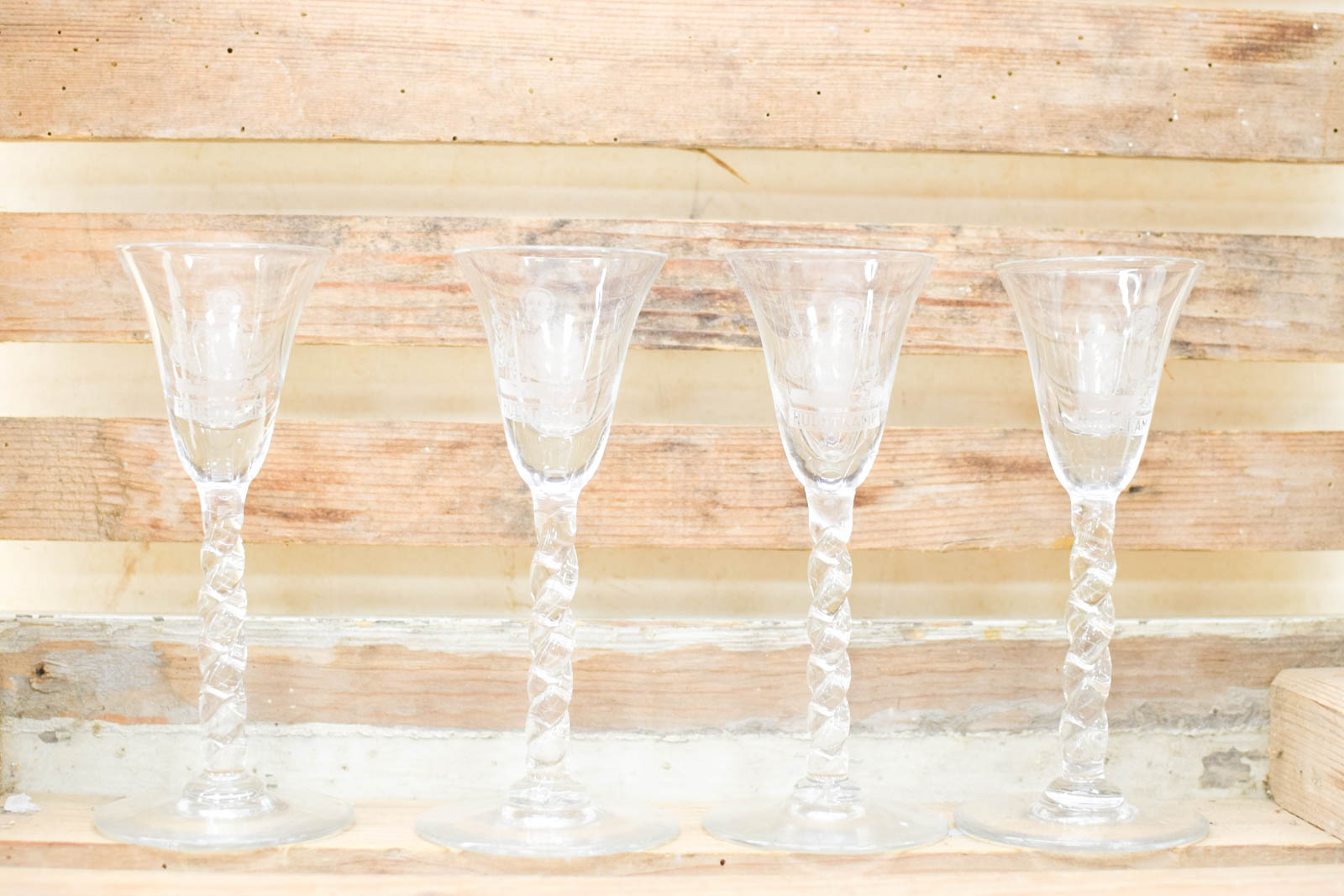 Borrel /likeur glaasje  44882