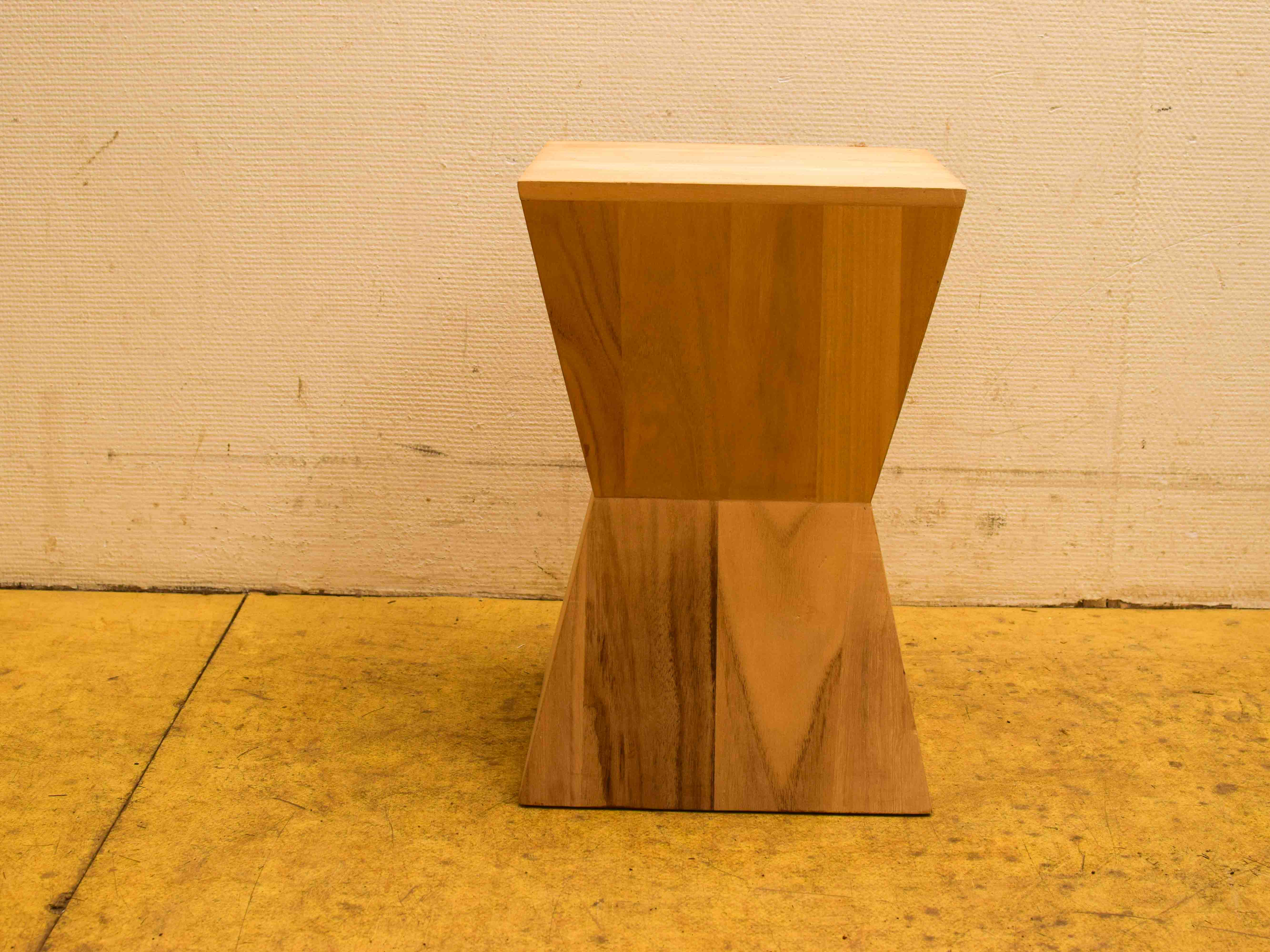 Houten Bijzettafel  44790