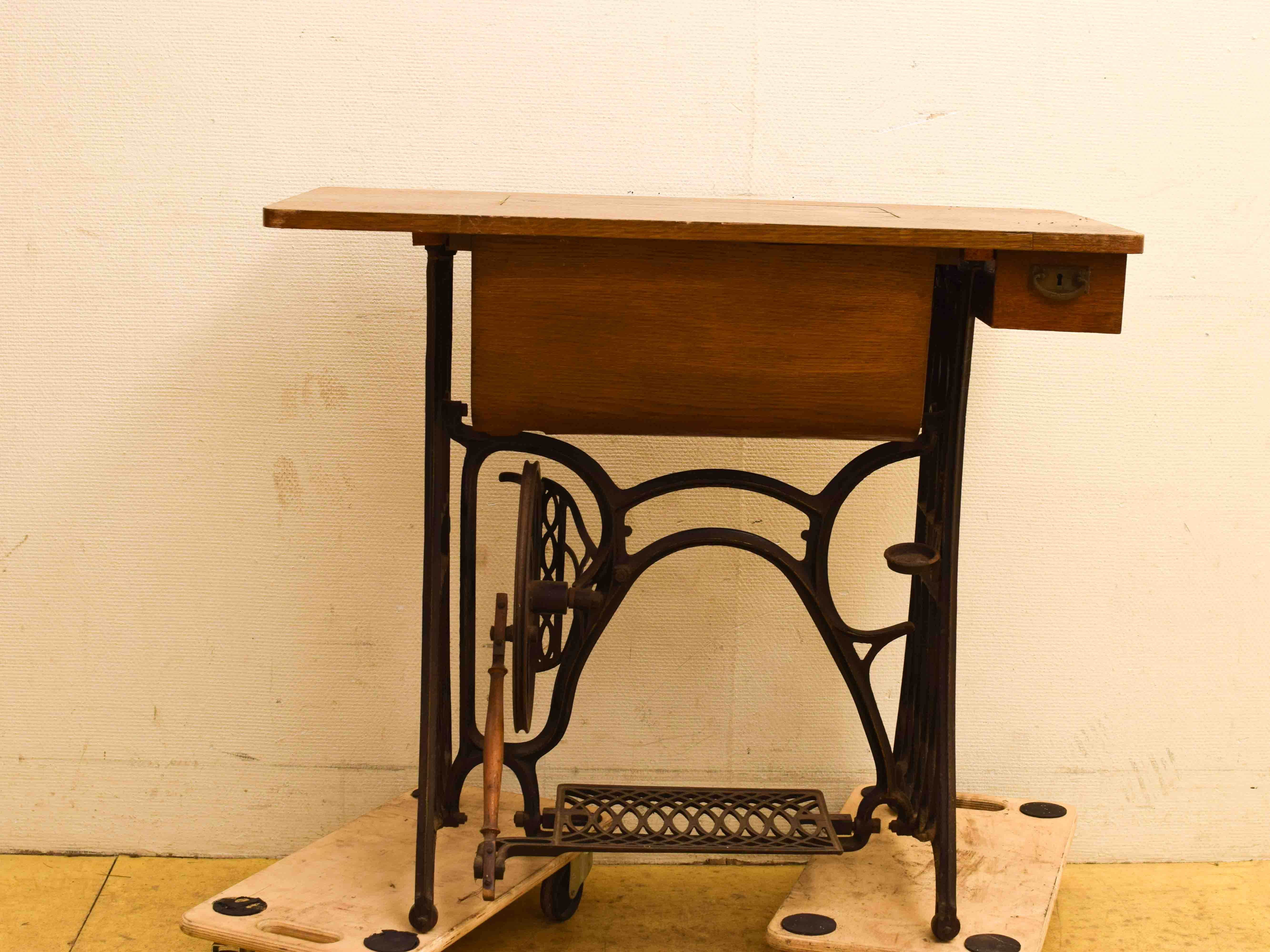 Kayser naaimachine tafel  44841