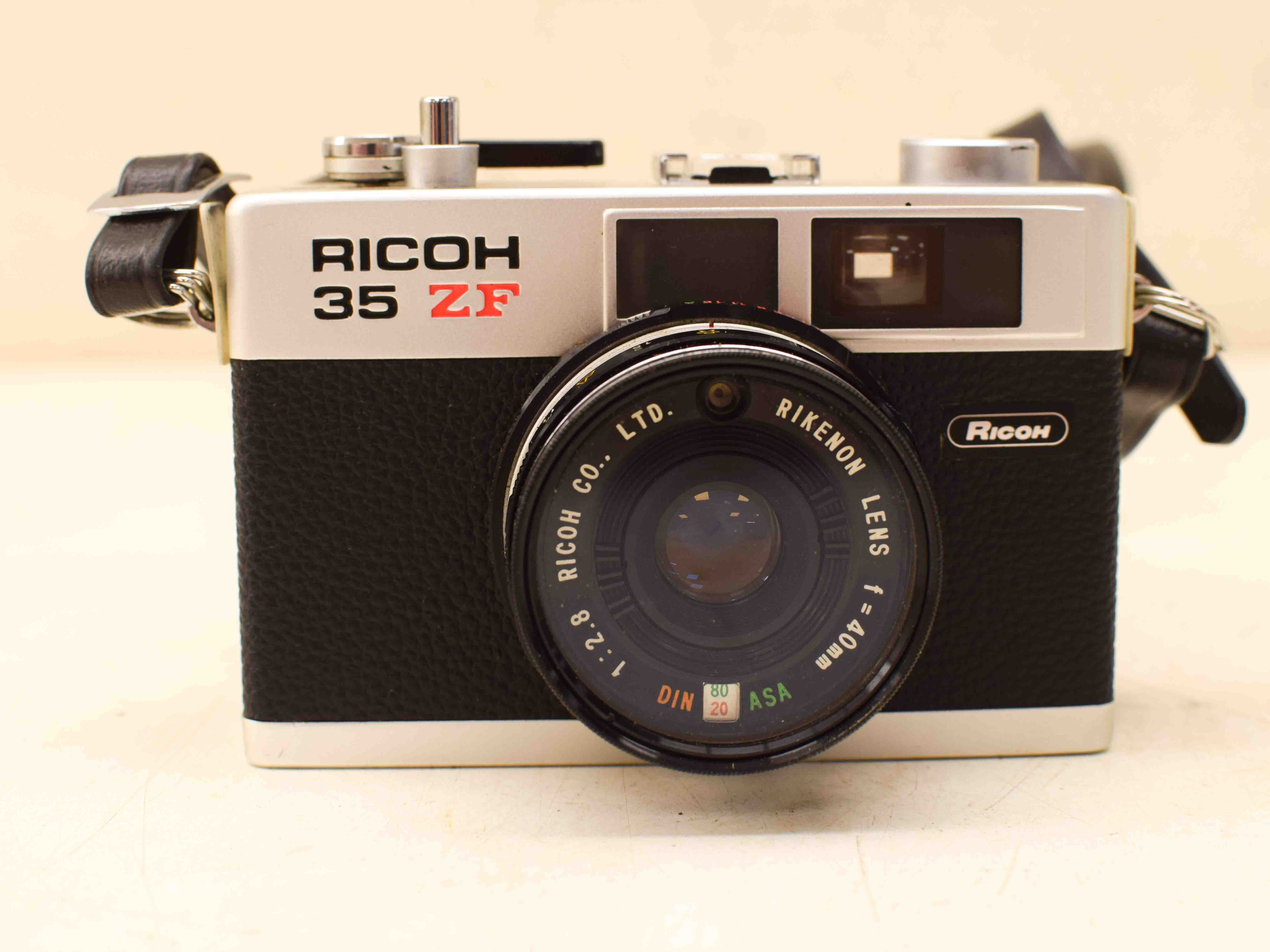Ricoh 35 ZF  fototoestel  44861