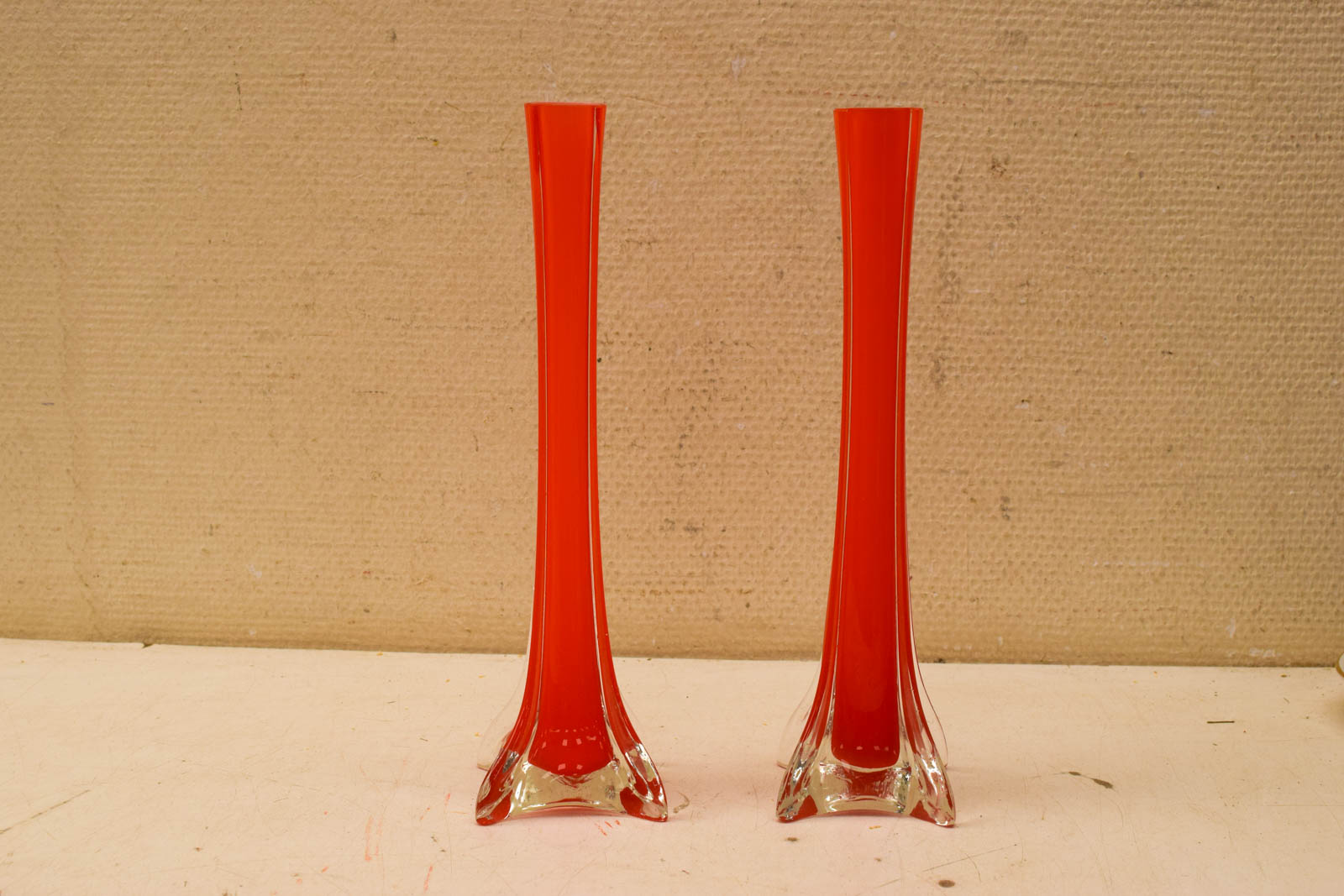 2 stuks glazen vazen  45624