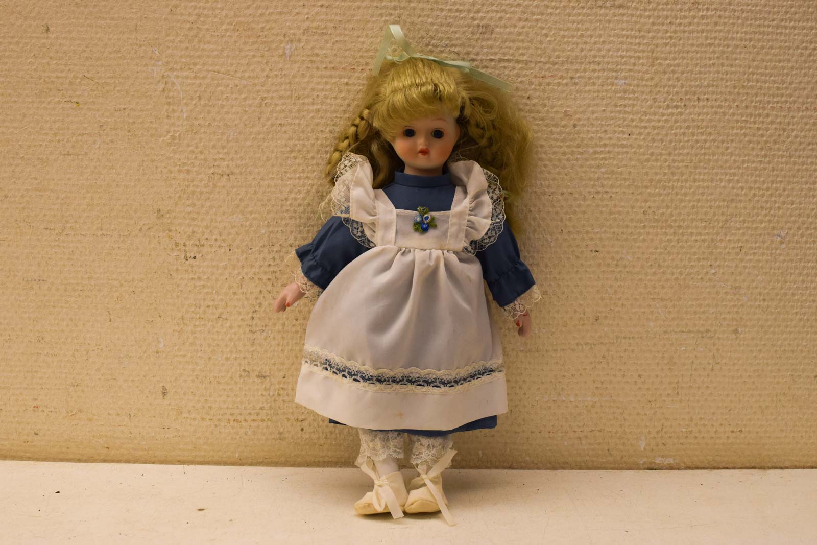 Porseleinen pop 45493