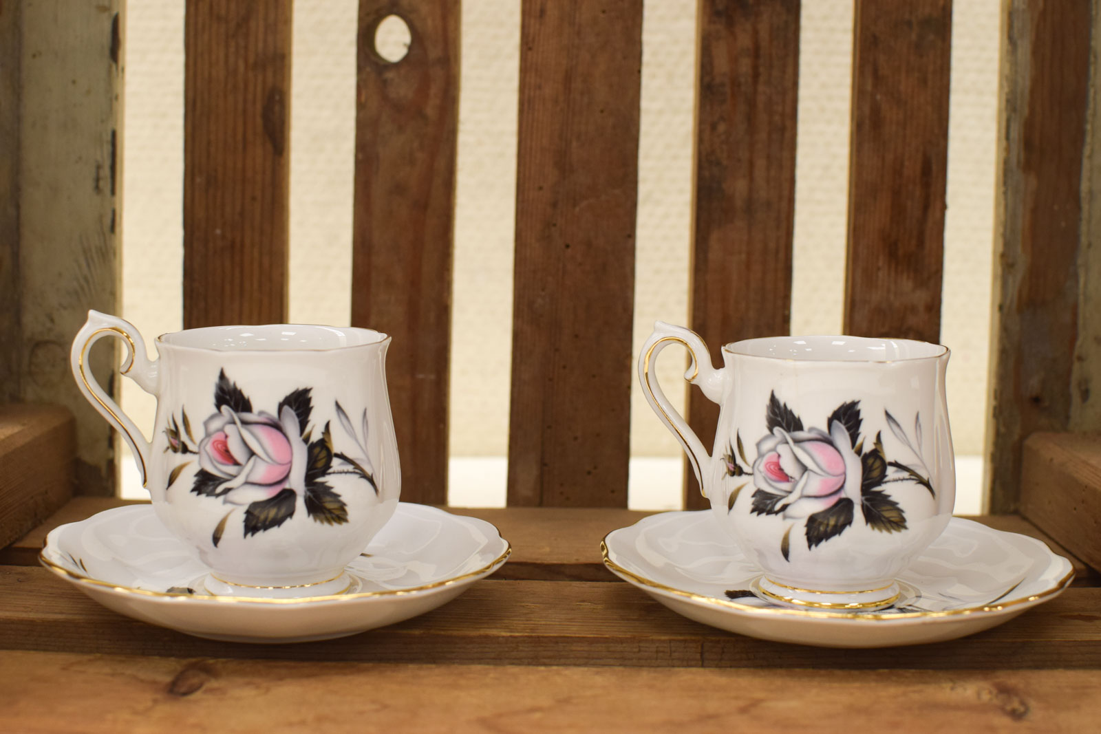 4 delig Royal Albert porseleinen kop en schotel  45515