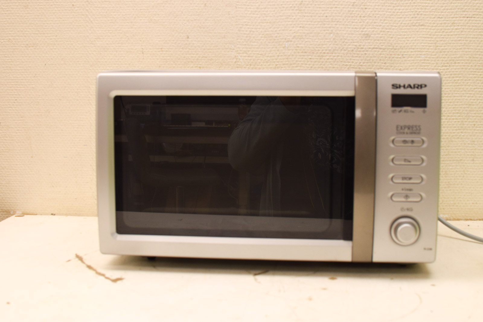 Sharp Magnetron Oven  45753