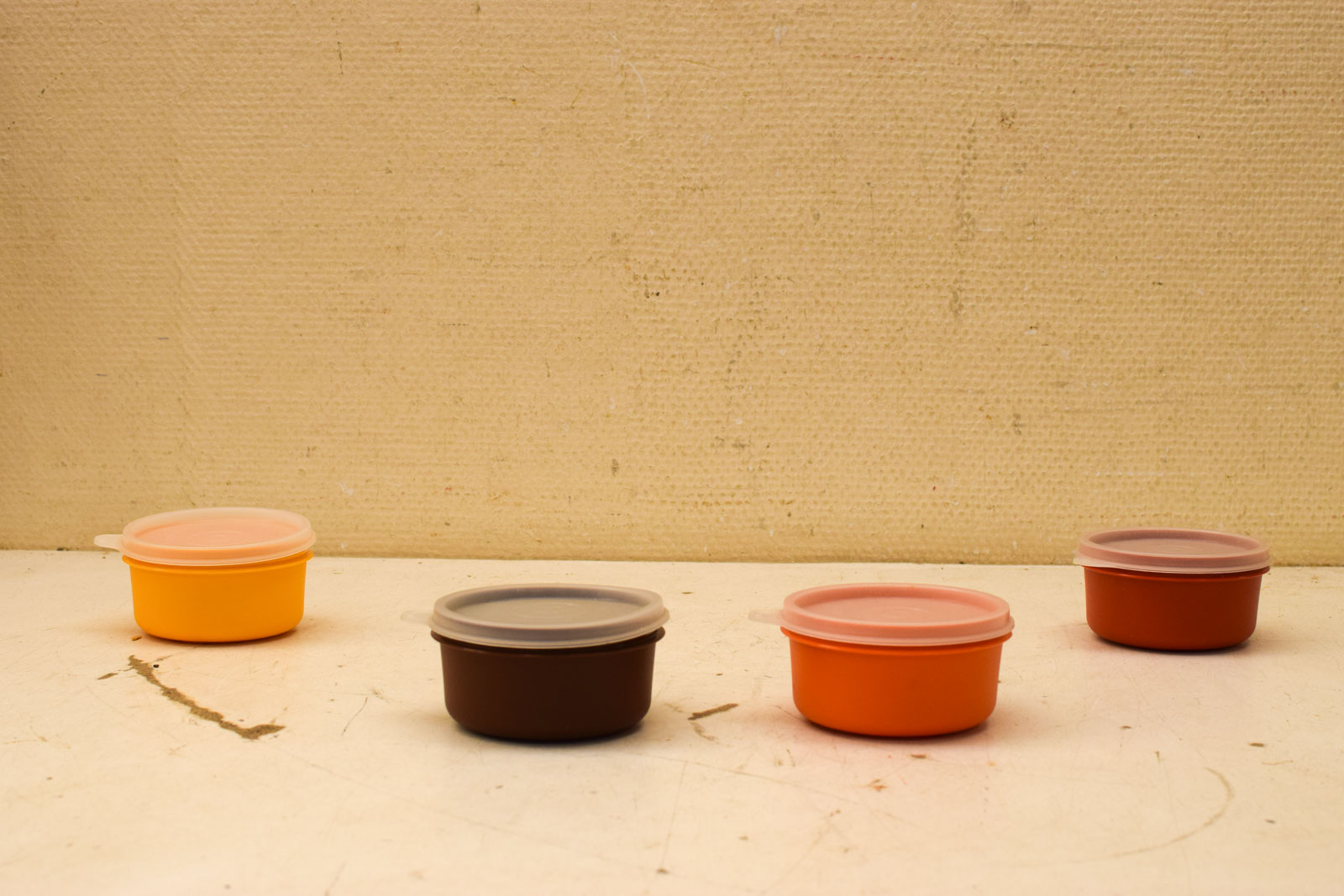 4 stuks Tupperware bakjes  45793