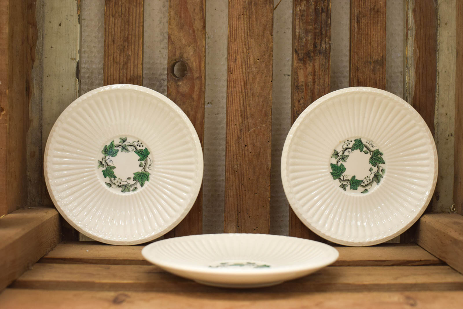 3 stuks wedgwood schoteltjes  45872