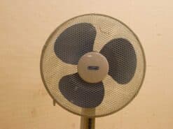 Alternative view of Delonghi Statiefventilator 45628