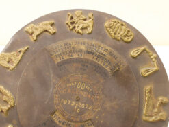 Alternative view of Messing ronde kalender op stander 45693