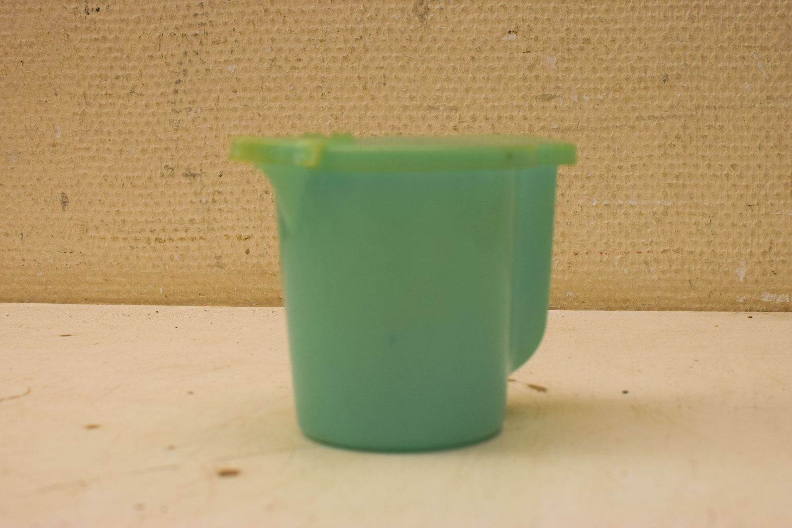 Tupperware schenkkannetje  45593
