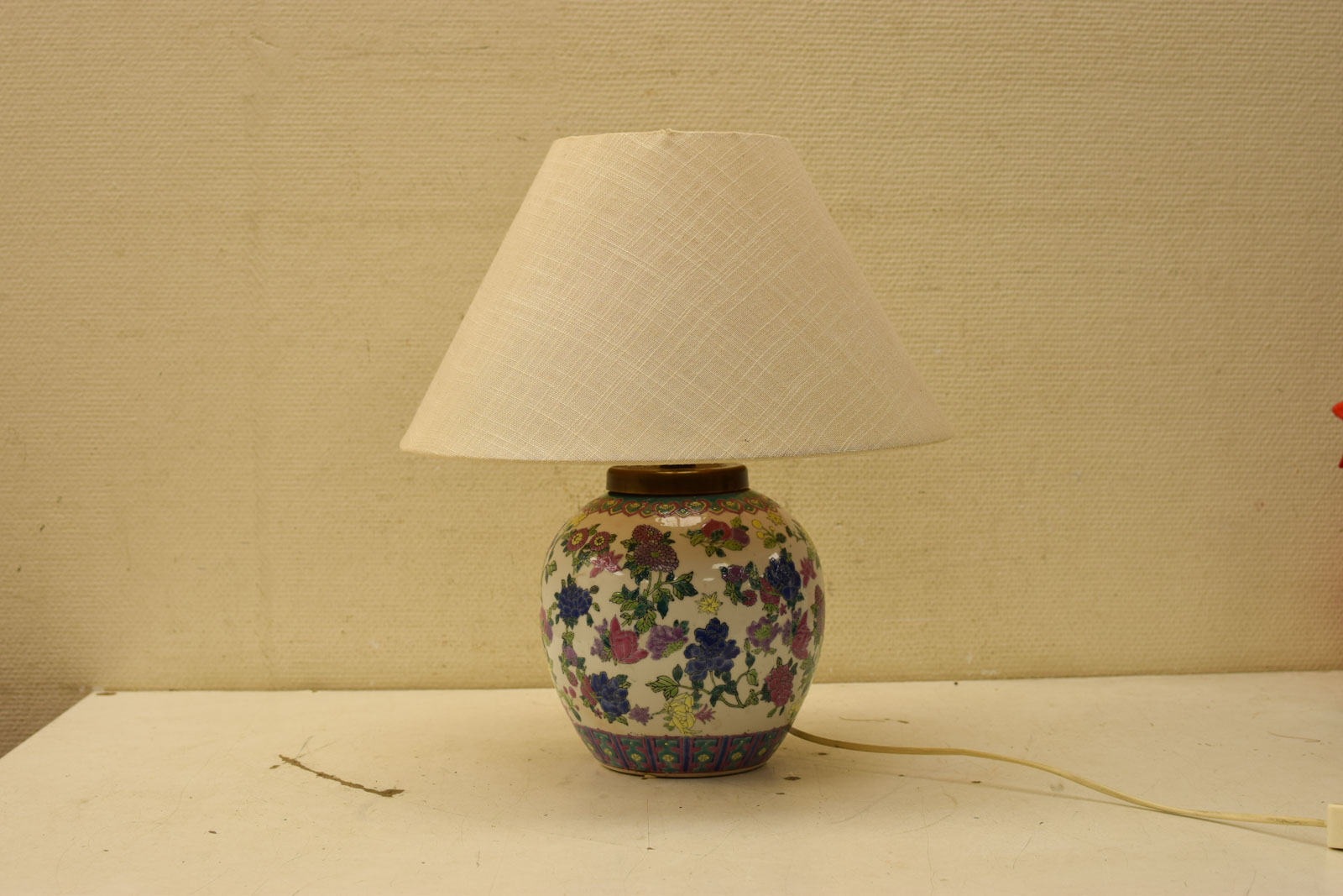 Porseleinen tafellamp  46149