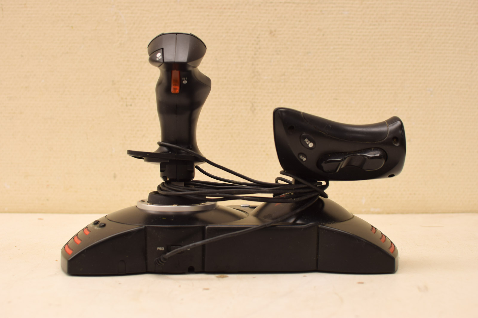 Thrustmaster  Joystick 46195