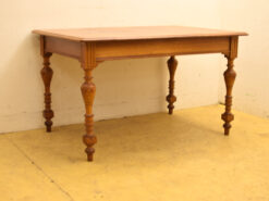 Alternative view of Houten Eettafel 46247