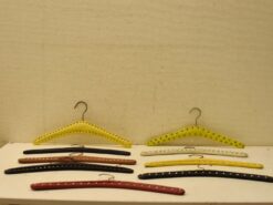 9 stuks vintage Kapstokken 46271