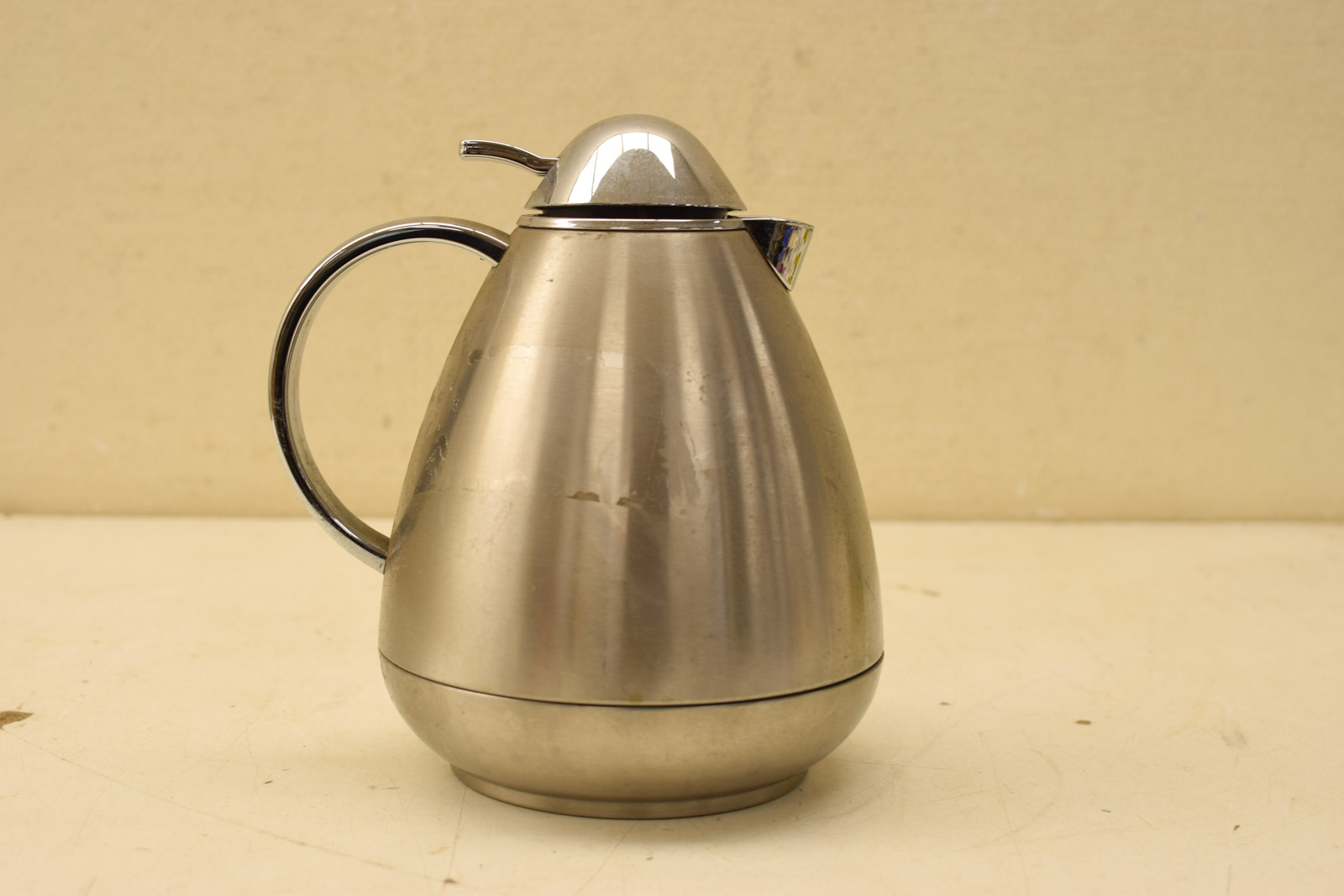 Verchroomde thermoskan  46328