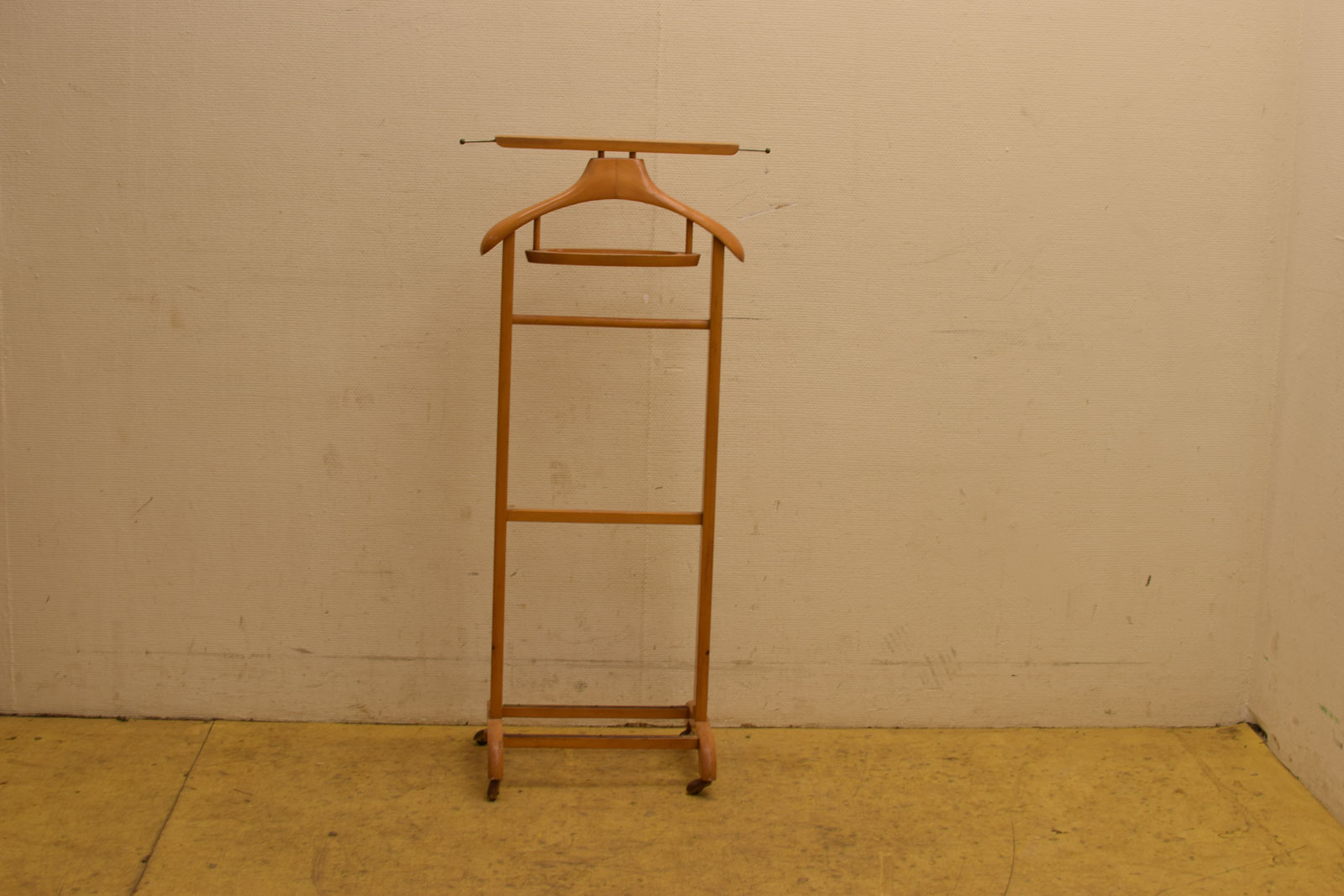 Houten Dressboy  46389