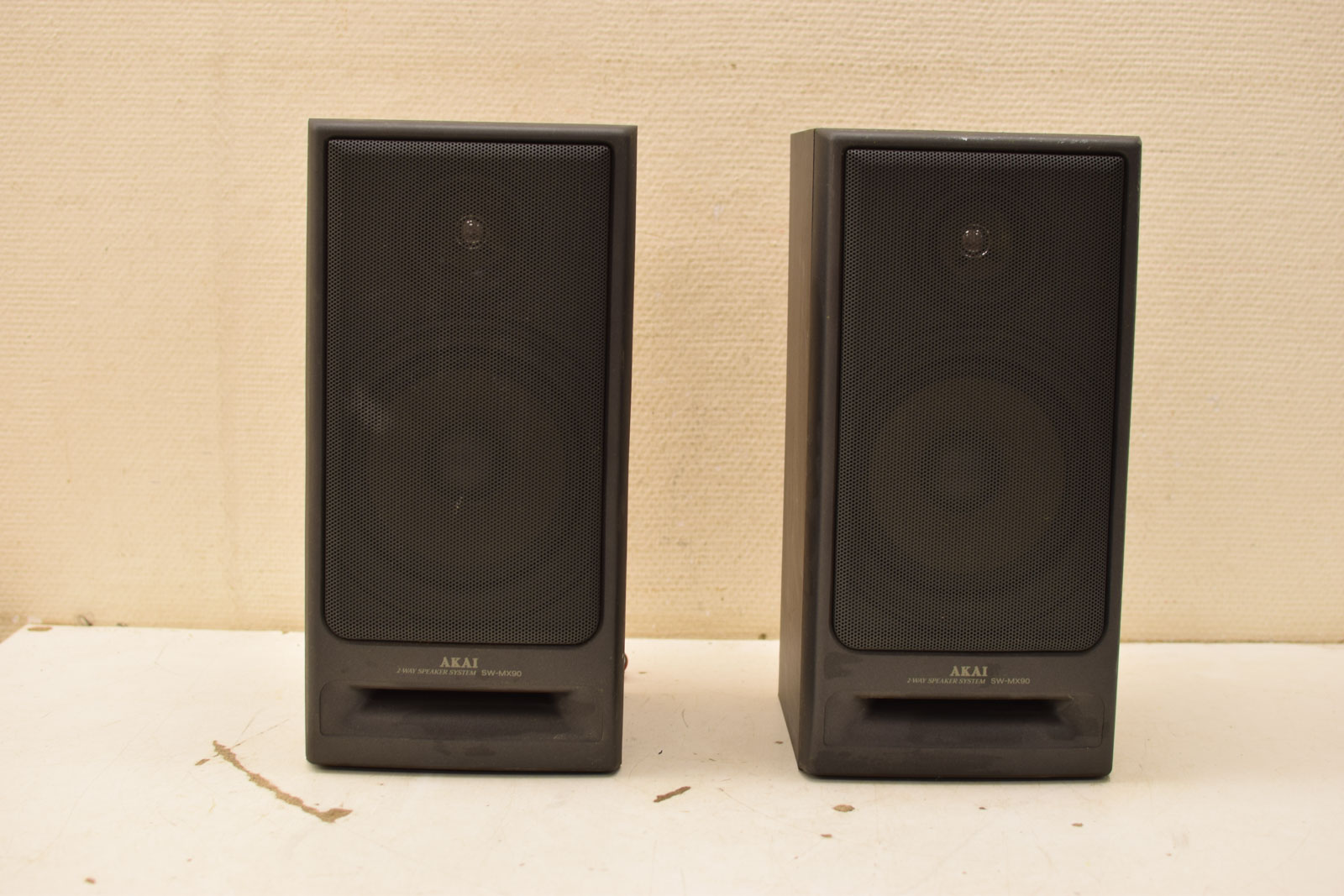 2 Stuks Akai Luidsprekers  46391