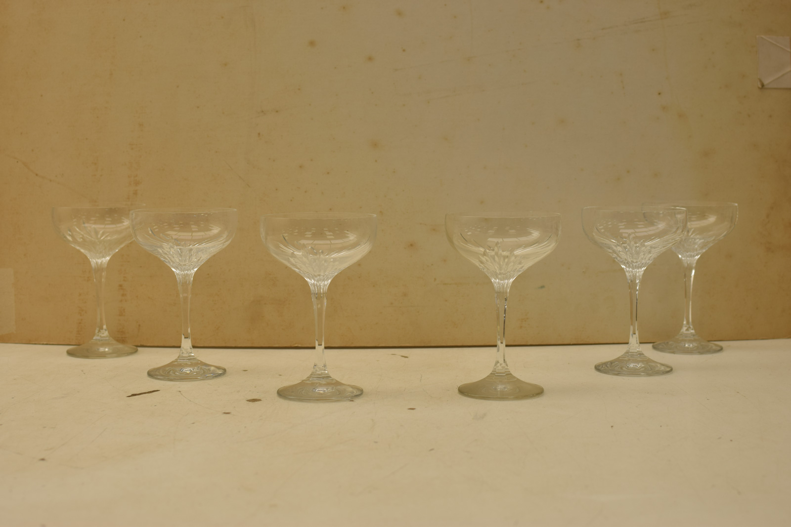 6 stuks  Champagne Coupe glazen op voet  46414
