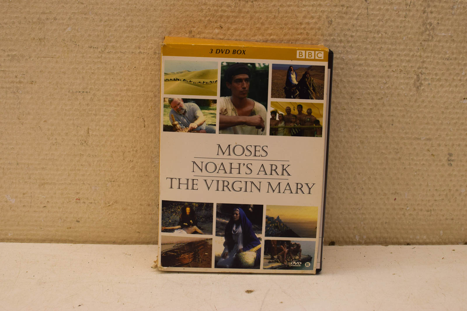 3 Dvd box  Moses Noah's Ark The virgin Mary  46637