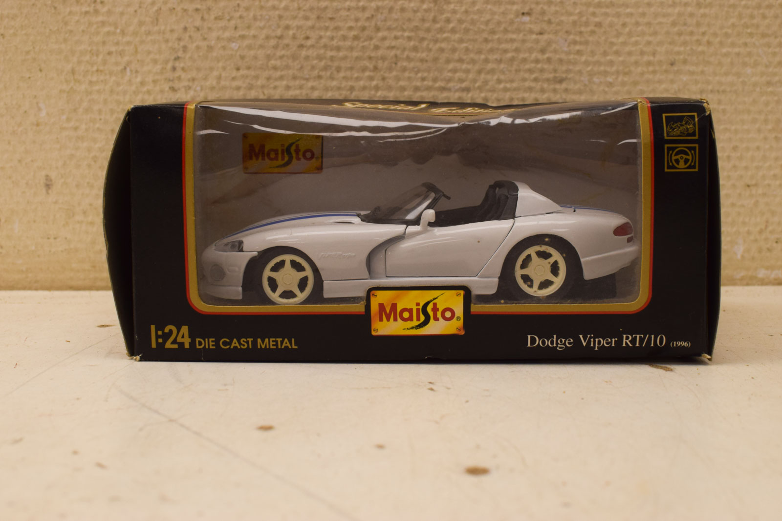 Maisto Dodge viper rt/10  46656