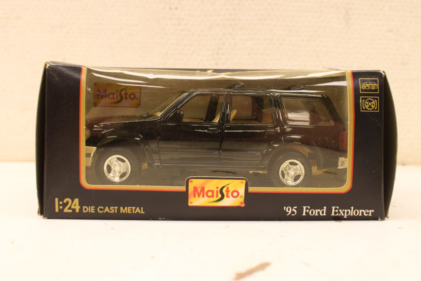 95 Ford Explorer  46665