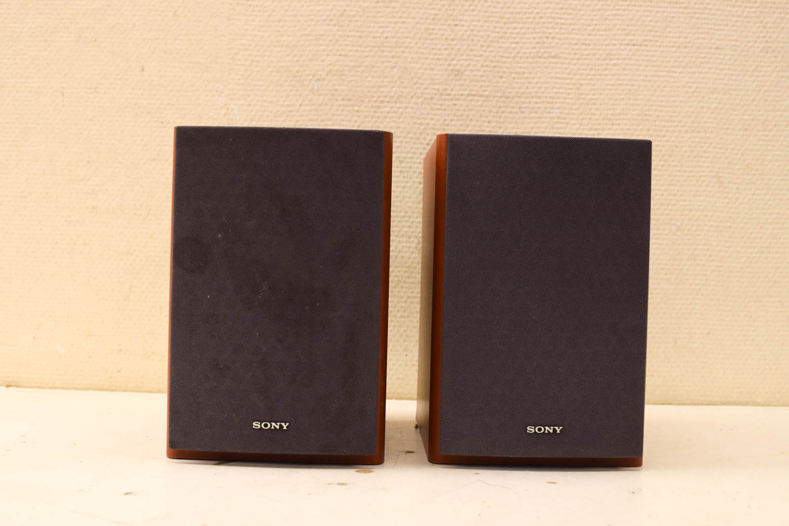2 stuks Sony luidsprekers 46721