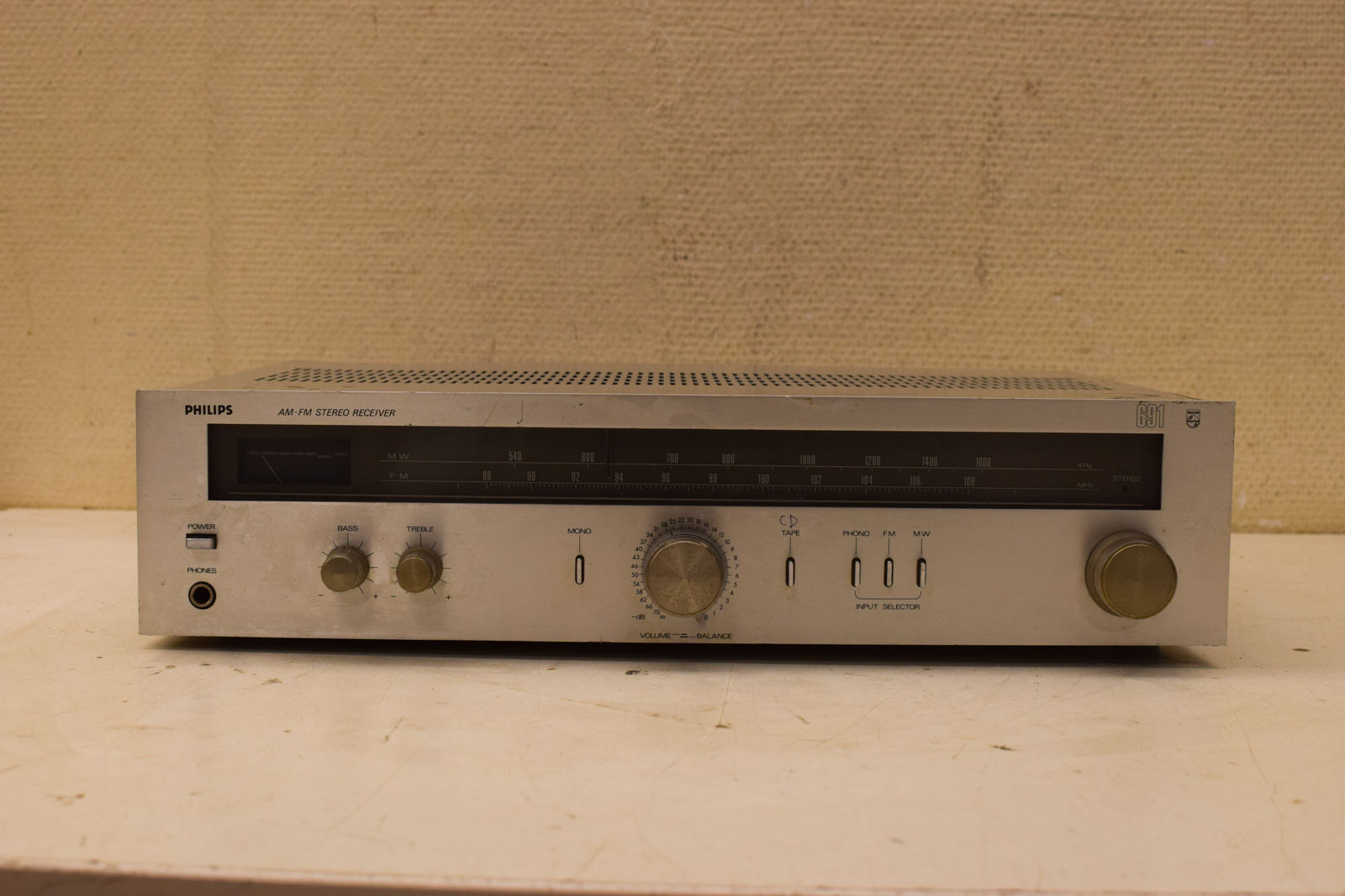 Philips Am FM Stereo receiver  46725