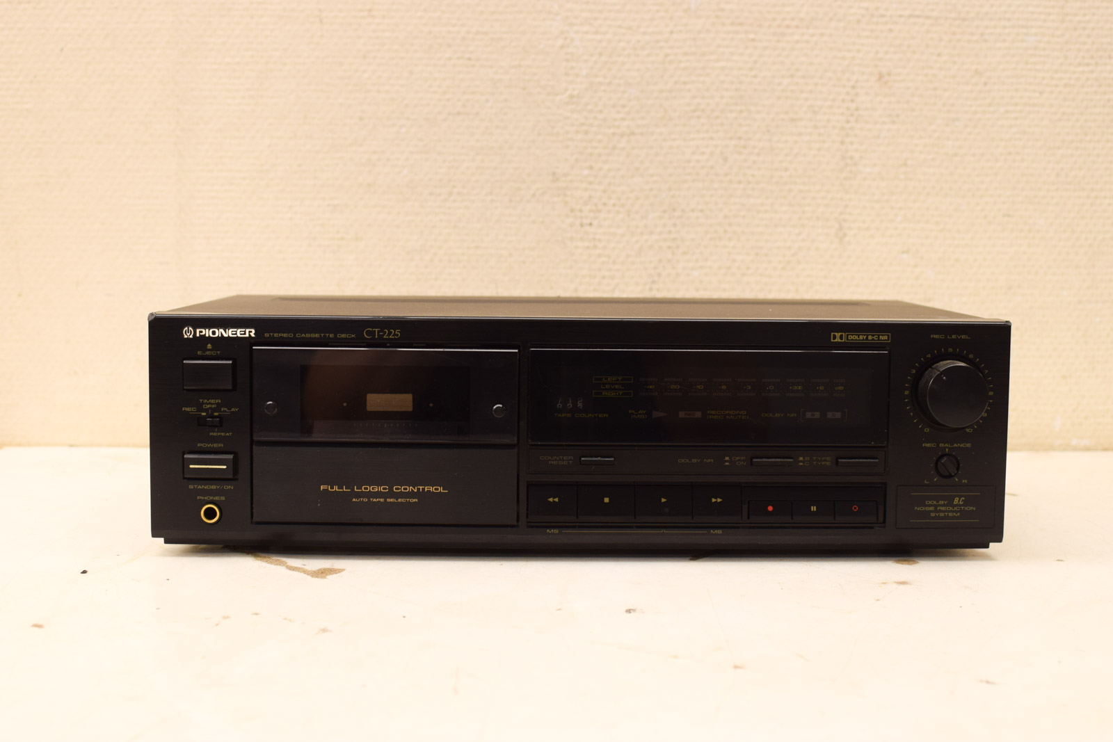 Pioneer stereo Cassette deck ct-225 46733