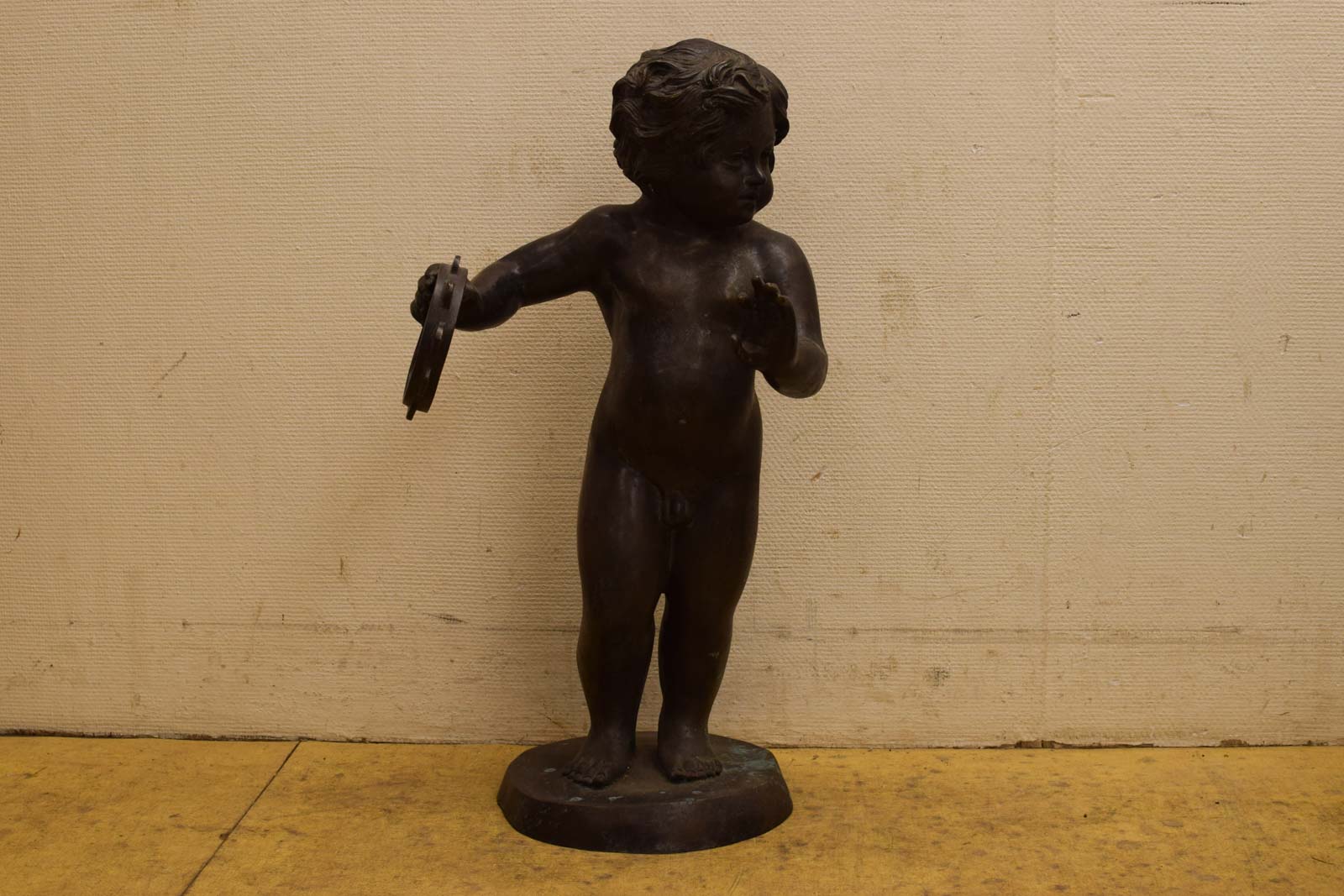 Bronzen tuinbeeld van een jongetje  46030